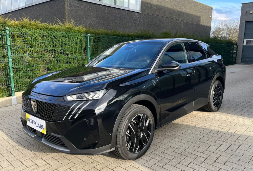 PEUGEOT 3008 GT