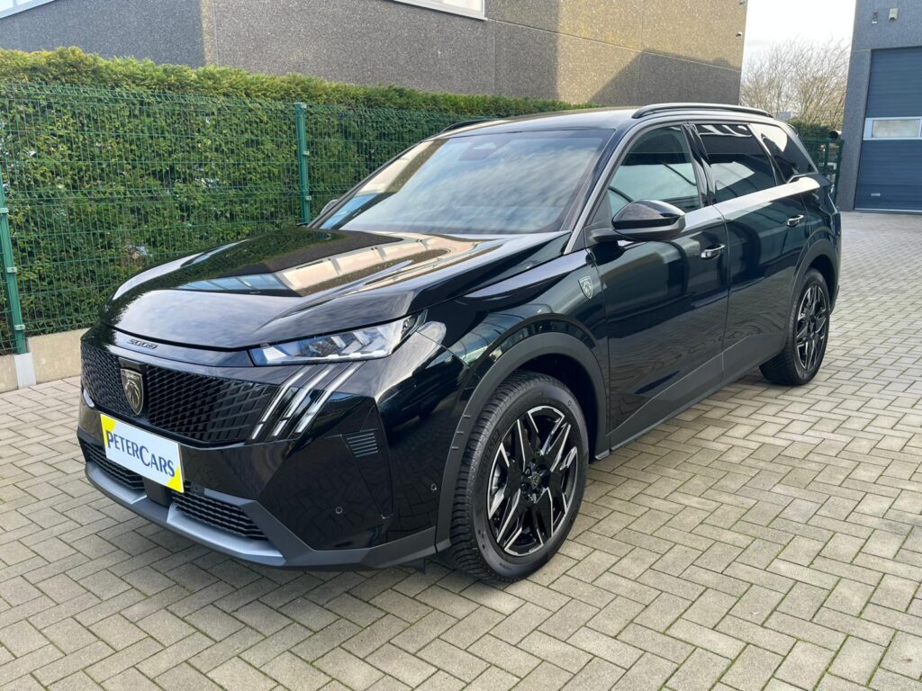 PEUGEOT 5008 GT